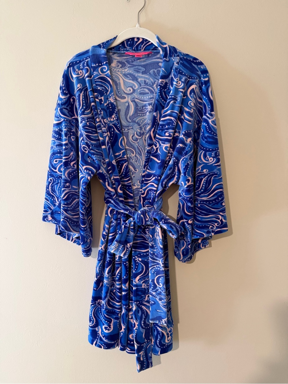 Lilly Pulitzer Robe with Tie